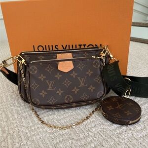 Louis Vuitton Multi Pochette